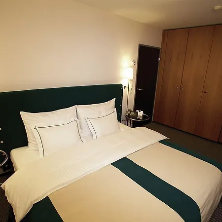 Seedamm Plaza 4*